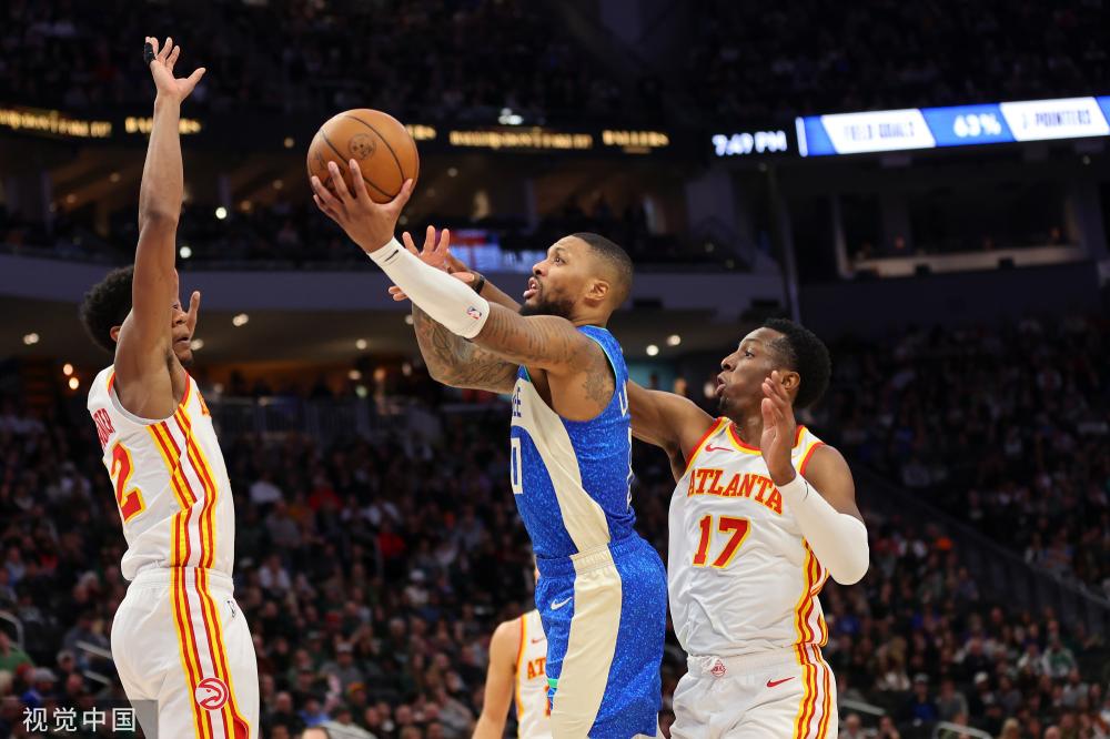 巴萨队员和 巴萨队员和